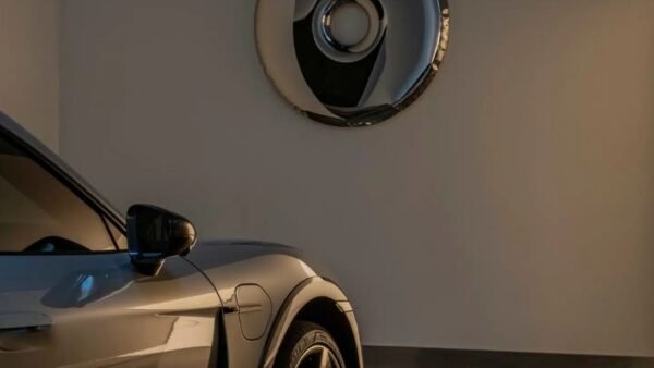 The Solid Donut Mirror. Made of stainless steel polished to high gloss. - Image 4